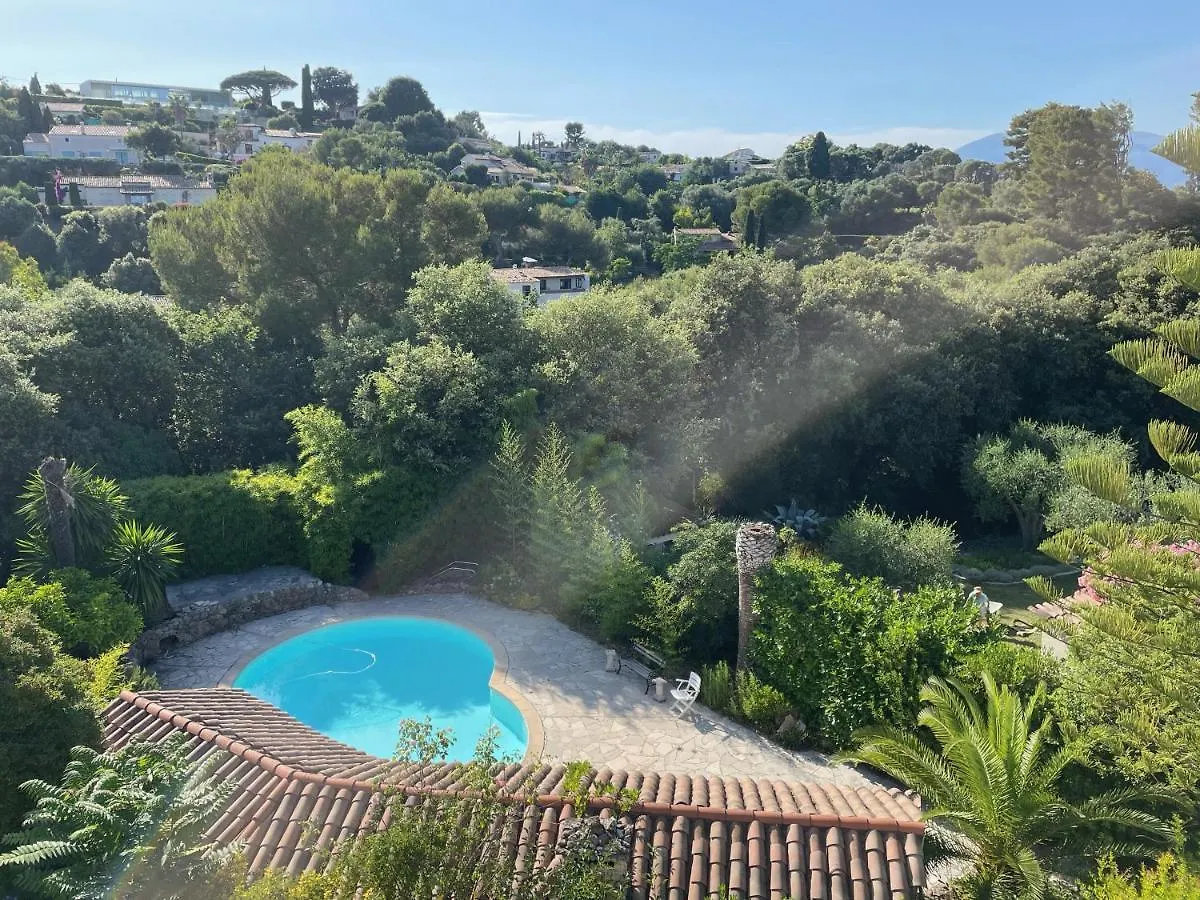 Independent One Bedroom Apartment Antibes